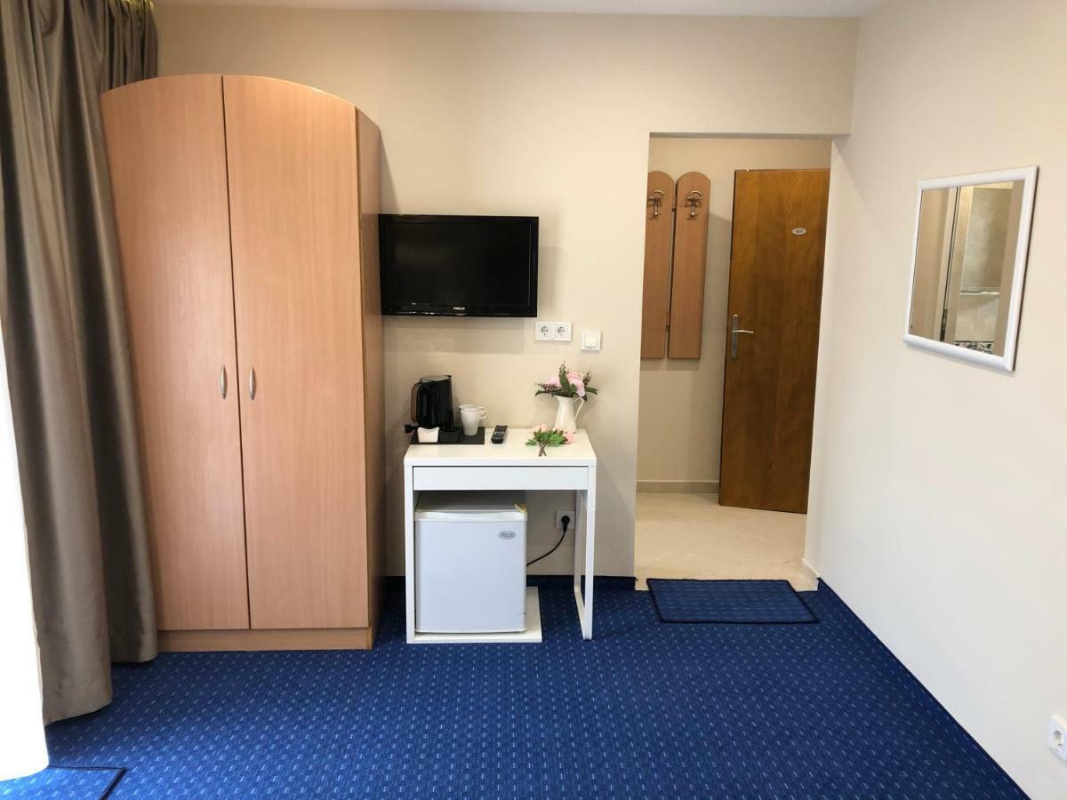 Family Hotel Avenue كيتن المظهر الخارجي الصورة